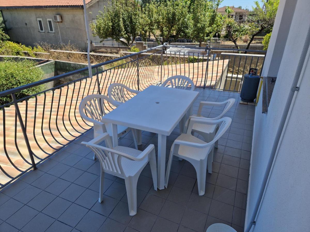 Nina'S House 2 A 300 Metri Dal Mare Apartment Santa Caterina Dello Ionio Marina Exterior photo